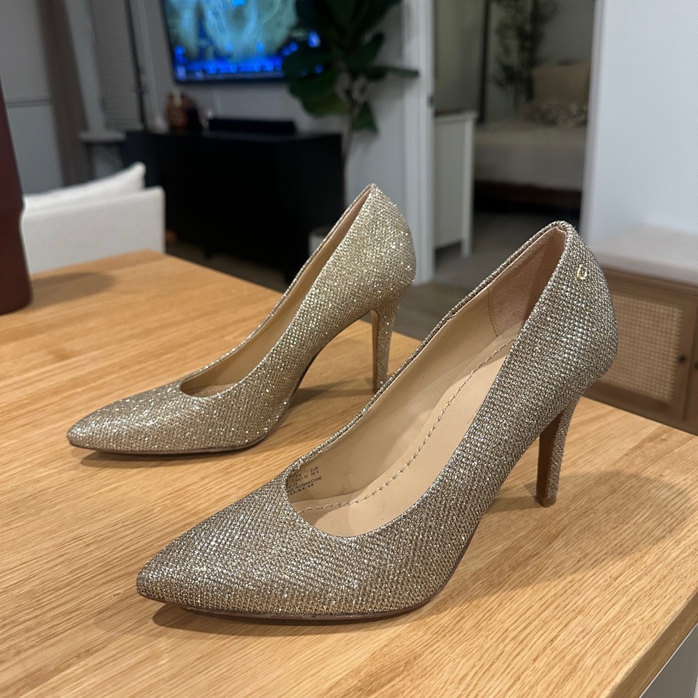 COACH Addie Pump Gold Glitter Heels - Picture 4 of 9